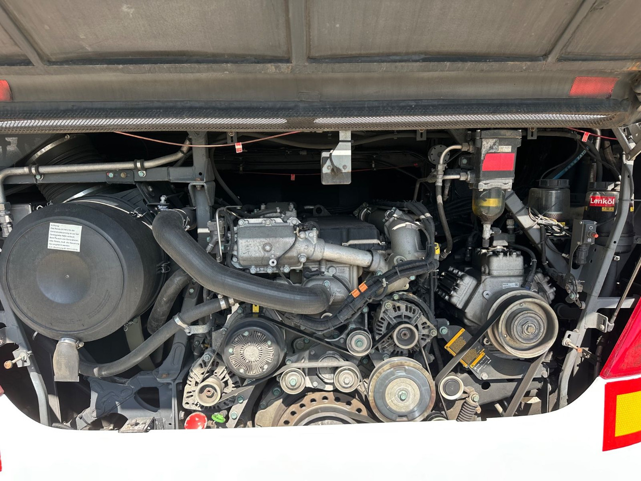 Neoplan P06 Skyliner L (83 Sitze*TOP*Motor Neu*Panorama) - אוטובוס דו-קומתי: תמונה 4 Neoplan P06 Skyliner L (83 Sitze*TOP*Motor Neu*Panorama) - אוטובוס דו-קומתי: תמונה 4