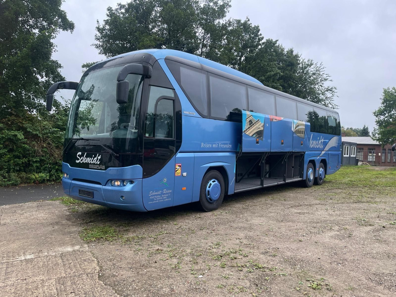 Neoplan Tourliner L P22 (59 Sitze*Schalt*TOP*DE) - אוטובוס בין עירוני: תמונה 1 Neoplan Tourliner L P22 (59 Sitze*Schalt*TOP*DE) - אוטובוס בין עירוני: תמונה 1