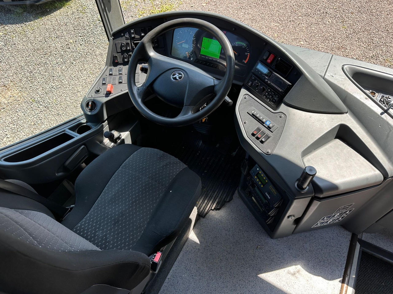 Setra S 415 UL (EEV*55 Sitze*TOP) - אוטובוס פרברים: תמונה 5 Setra S 415 UL (EEV*55 Sitze*TOP) - אוטובוס פרברים: תמונה 5
