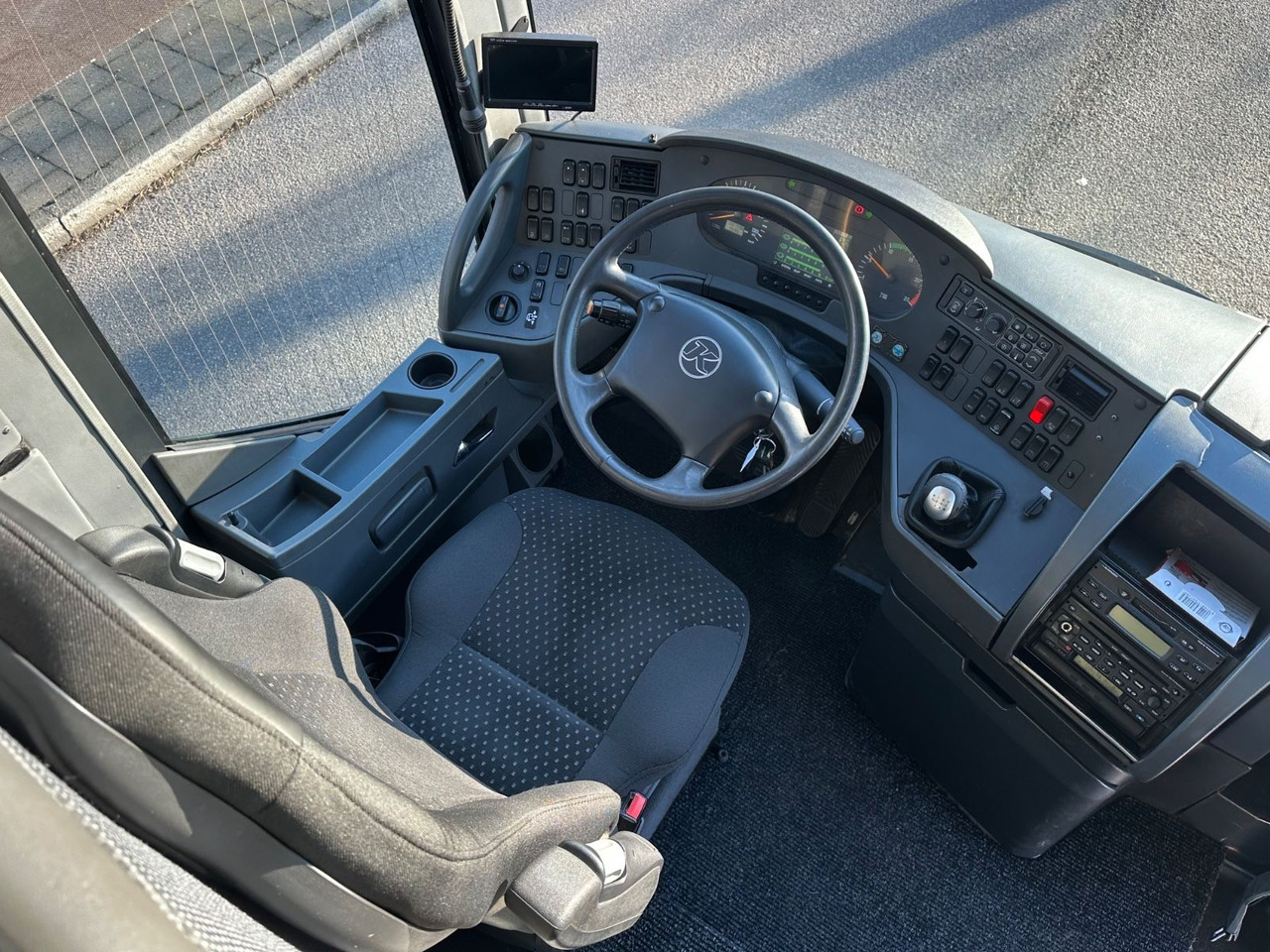 Setra S 416 HDH - אוטובוס בין עירוני: תמונה 4 Setra S 416 HDH - אוטובוס בין עירוני: תמונה 4