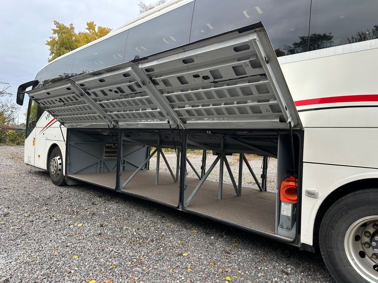 Setra S 516 HD/2A (Heck WC+Küche*DE-Bus) - אוטובוס בין עירוני: תמונה 4 Setra S 516 HD/2A (Heck WC+Küche*DE-Bus) - אוטובוס בין עירוני: תמונה 4