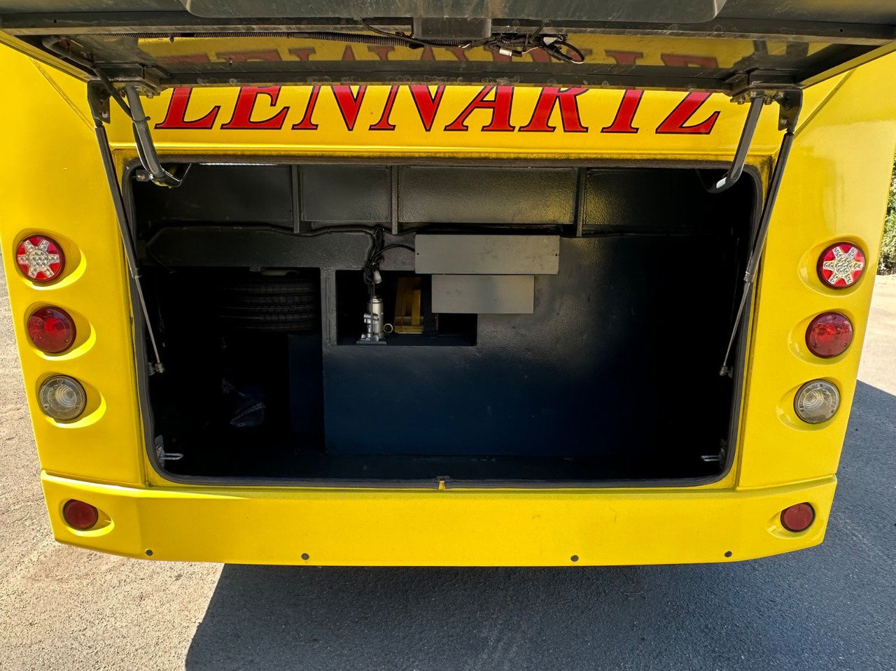 Temsa MD7 plus (wenig Km*34 Sitze*DE) MD9 - מיניבוס, כלי רכב מסחרי לנוסעים: תמונה 4 Temsa MD7 plus (wenig Km*34 Sitze*DE) MD9 - מיניבוס, כלי רכב מסחרי לנוסעים: תמונה 4