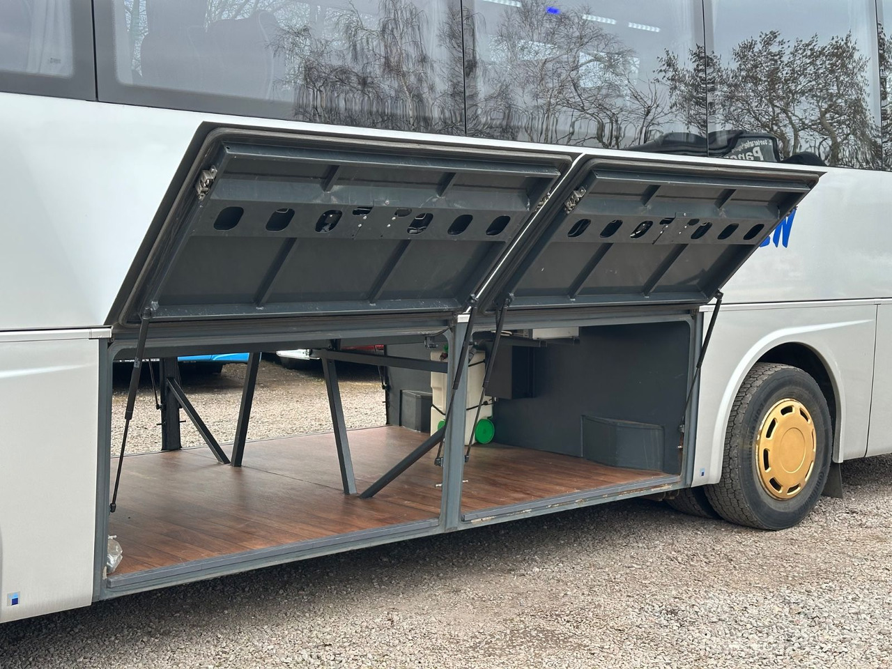 Temsa MD9 C (wenig Km*34 Sitze) - אוטובוס בין עירוני: תמונה 4 Temsa MD9 C (wenig Km*34 Sitze) - אוטובוס בין עירוני: תמונה 4