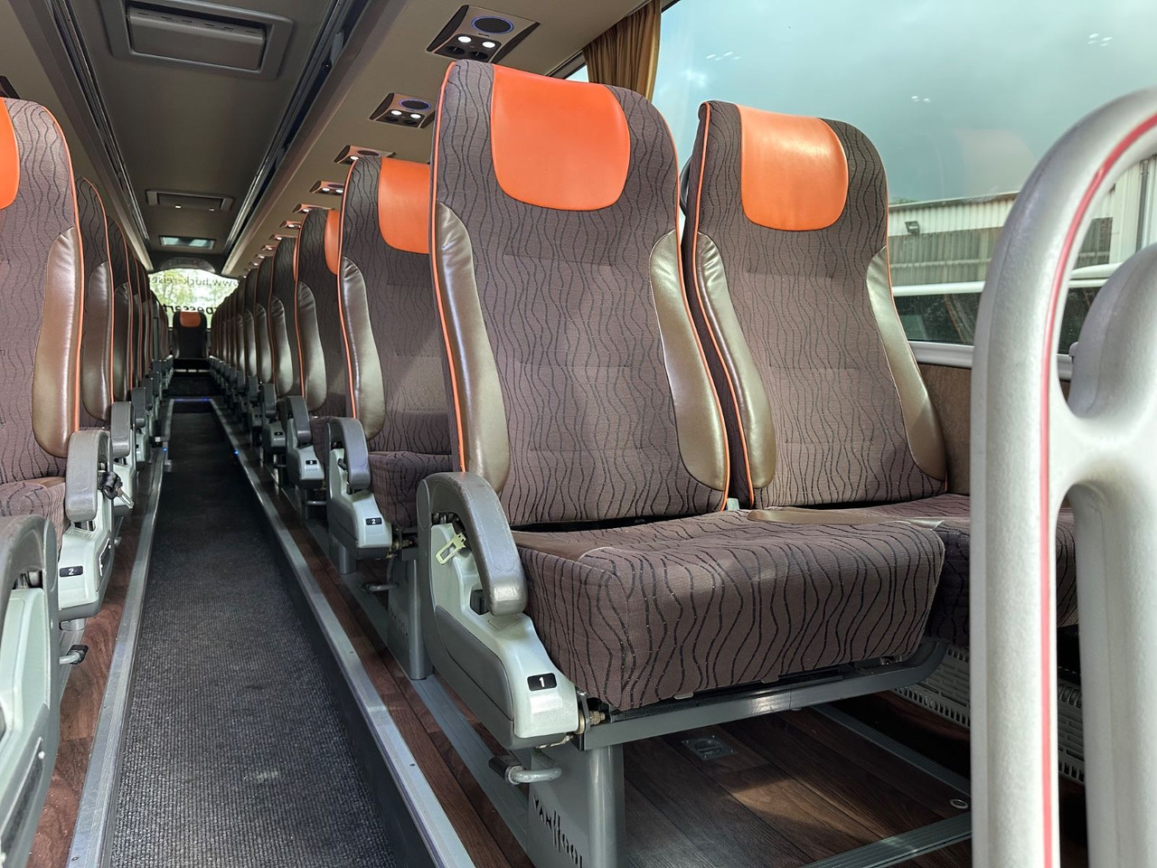 הַחכָּרָה  Vanhool TX17 Astron (TOP*57 Sitze) 417 HDH/ 517 HDH Vanhool TX17 Astron (TOP*57 Sitze) 417 HDH/ 517 HDH: תמונה 6