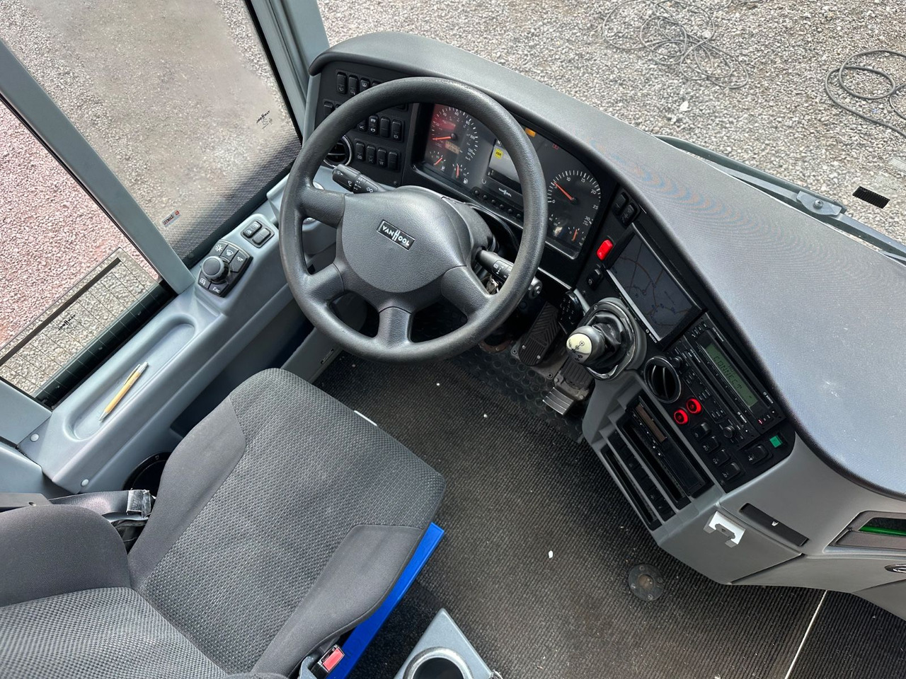 Vanhool TX17 Astron (TOP*57 Sitze) 417 HDH/ 517 HDH - אוטובוס בין עירוני: תמונה 5 Vanhool TX17 Astron (TOP*57 Sitze) 417 HDH/ 517 HDH - אוטובוס בין עירוני: תמונה 5