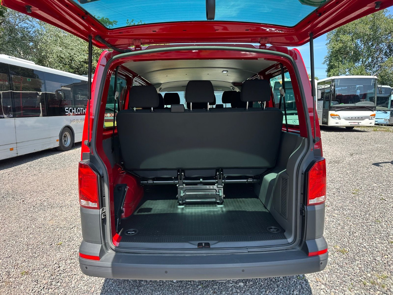 Volkswagen T6 Kombi (PDC Hi*ACC*StandHz*9 Sitzer*AC) - כלי רכב מסחרי לנוסעים: תמונה 4 Volkswagen T6 Kombi (PDC Hi*ACC*StandHz*9 Sitzer*AC) - כלי רכב מסחרי לנוסעים: תמונה 4